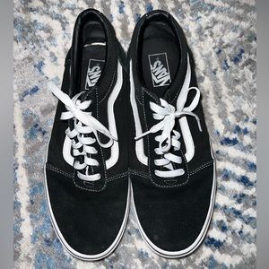 Regular black and white low rise vans men’s size 11.5
